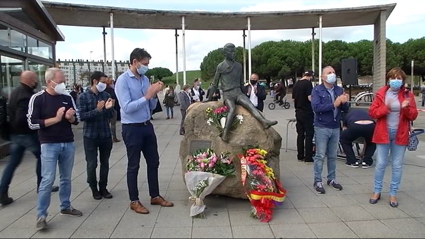 Homenaje a 'los niños de la guerra' en Gijón